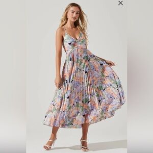 ASTR BLYTHE FLORAL PLISSE MIDI DRESS NWT
